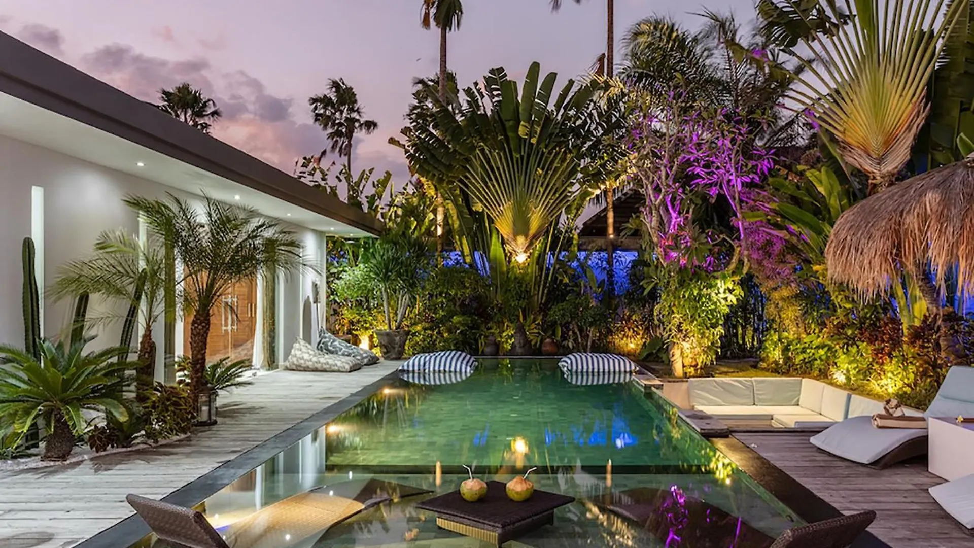 Villa Cantik By Optimum Bali Villas Seminyak 0*,
